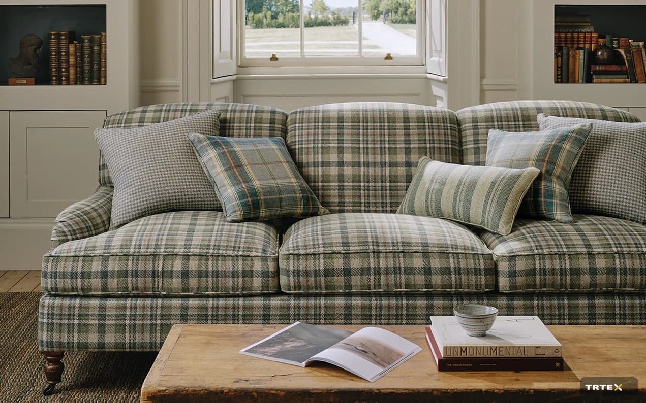 Colefax and Fowler, %100 yün, 146 cm en ekose Norland Plaid'i tanıttı